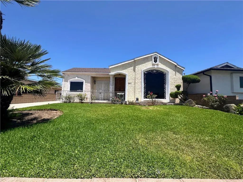 1617 W 125th Street, Los Angeles