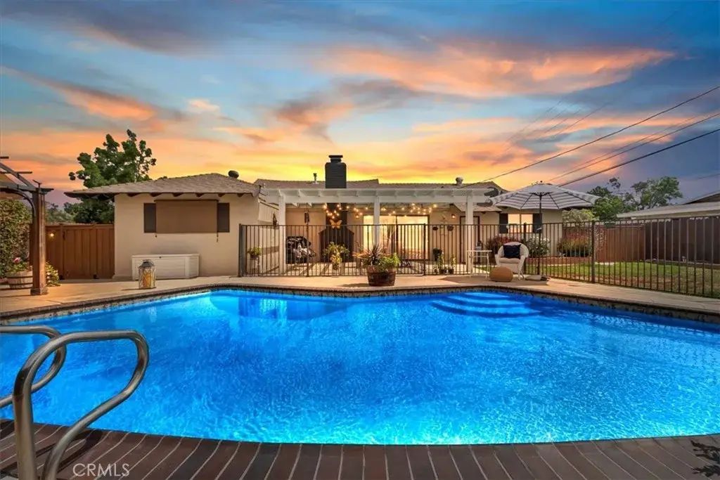 5015 Treehill Place, Riverside