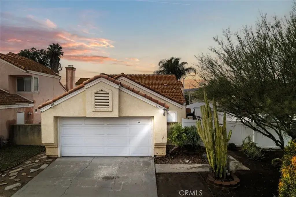 23733 Via Olivia, Murrieta