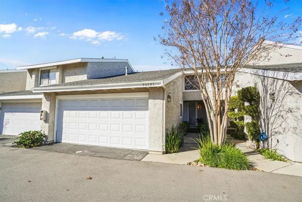 23207 Yvette Lane, Valencia