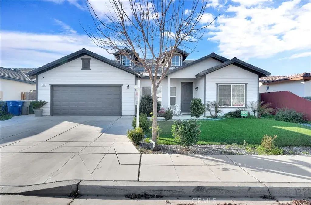 1228 Monterey, Madera