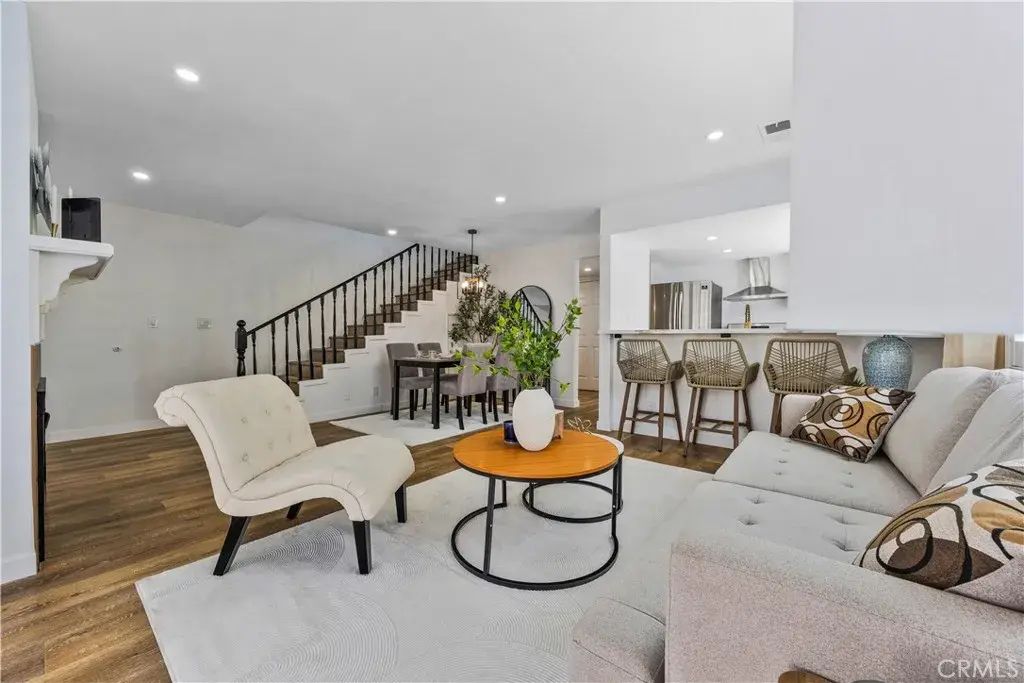 1126 W 228th 16, Torrance