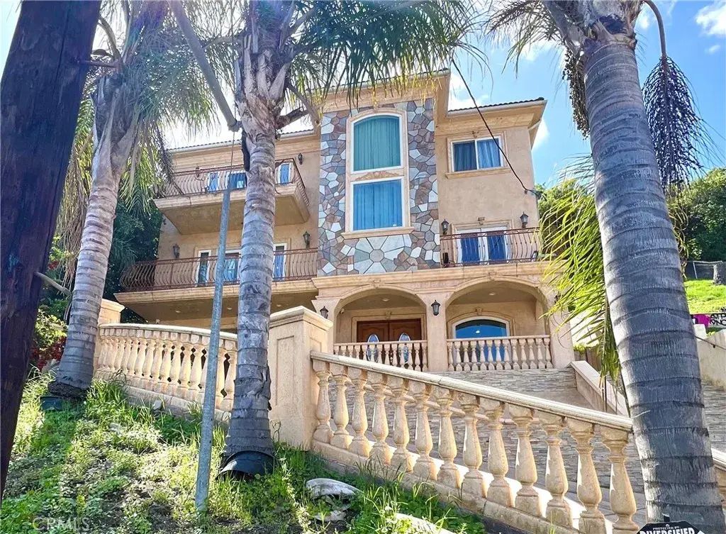 4198 Sunswept, Studio City