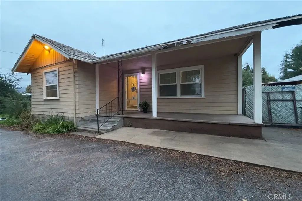 11973 3rd, Yucaipa
