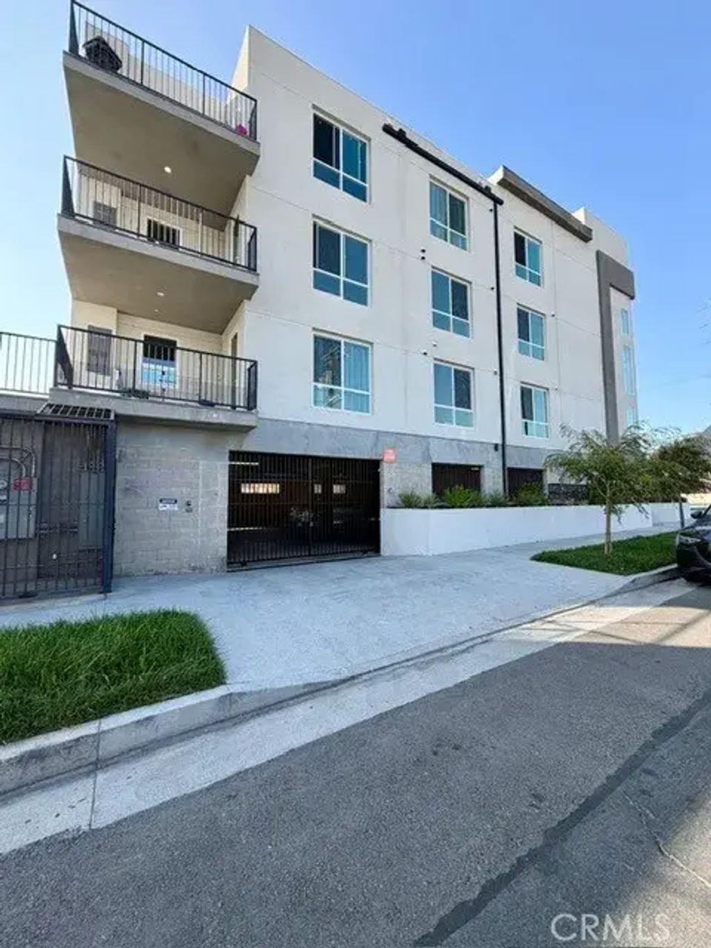 12136 Vanowen 302, North Hollywood