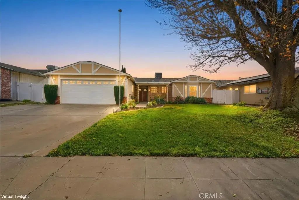 905 Redwood, Lemoore