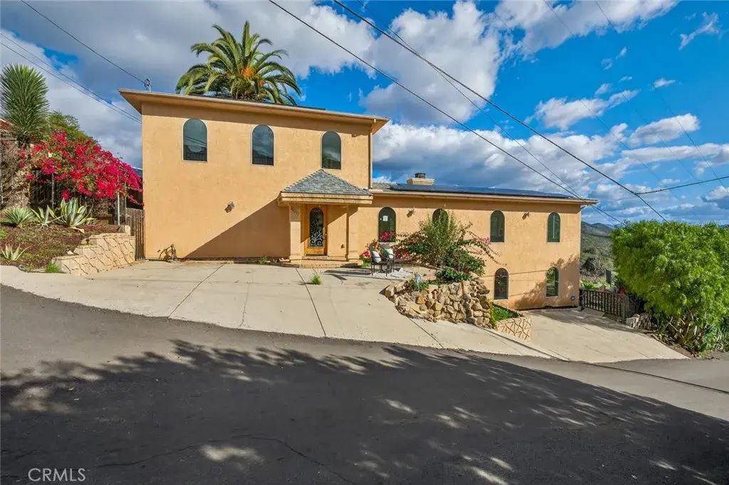20227 Ash Lane, Escondido