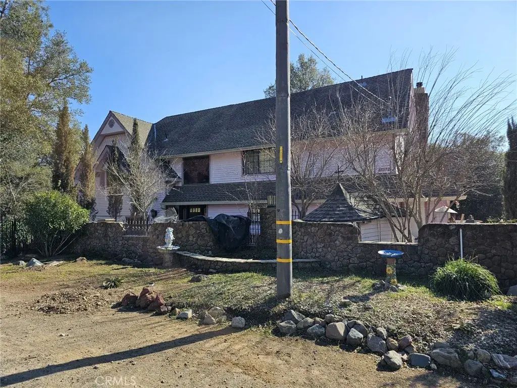 17392 Cache Creek Road, Clearlake Oaks