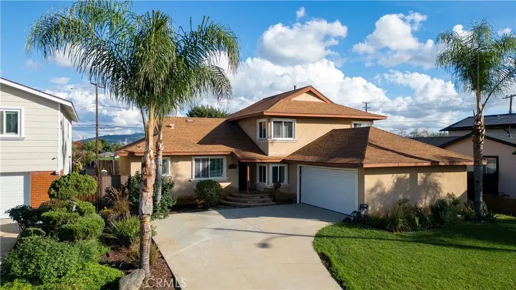 708 Katherine, Montebello