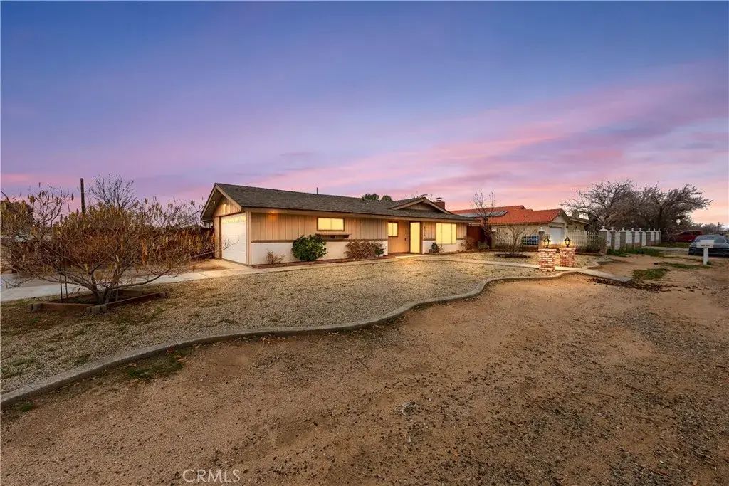 8260 Greenwood, California City