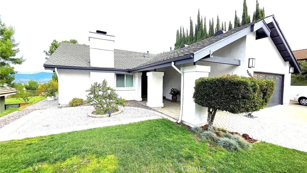 1546 Avenida Entrada, San Dimas