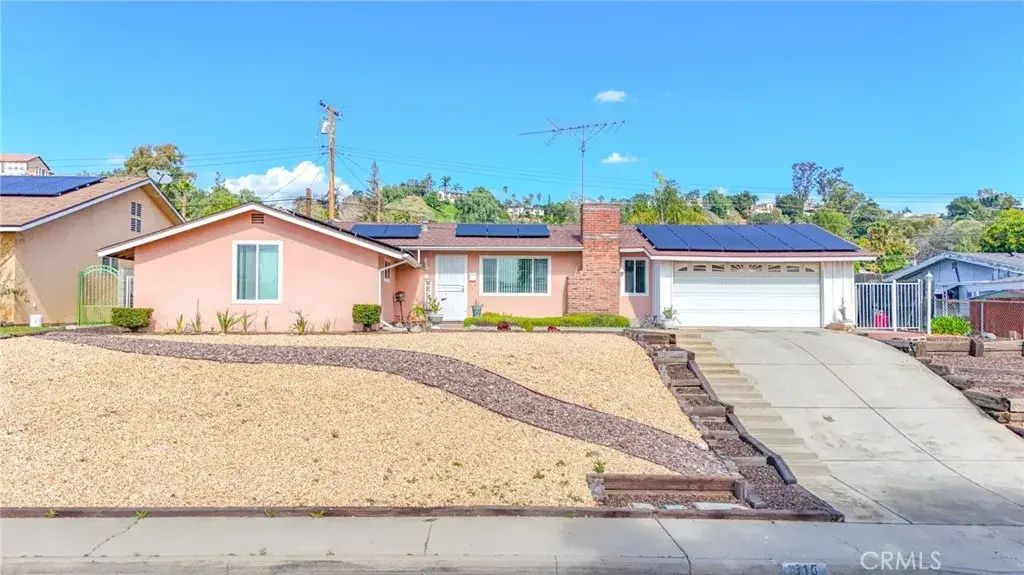1315 Hillside, Pomona