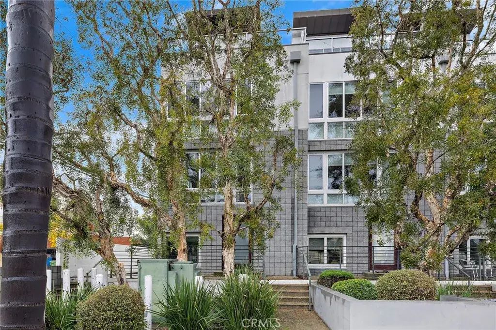 4151 Redwood Avenue #106, Los Angeles