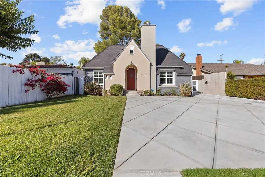 11147 Hortense Street, North Hollywood