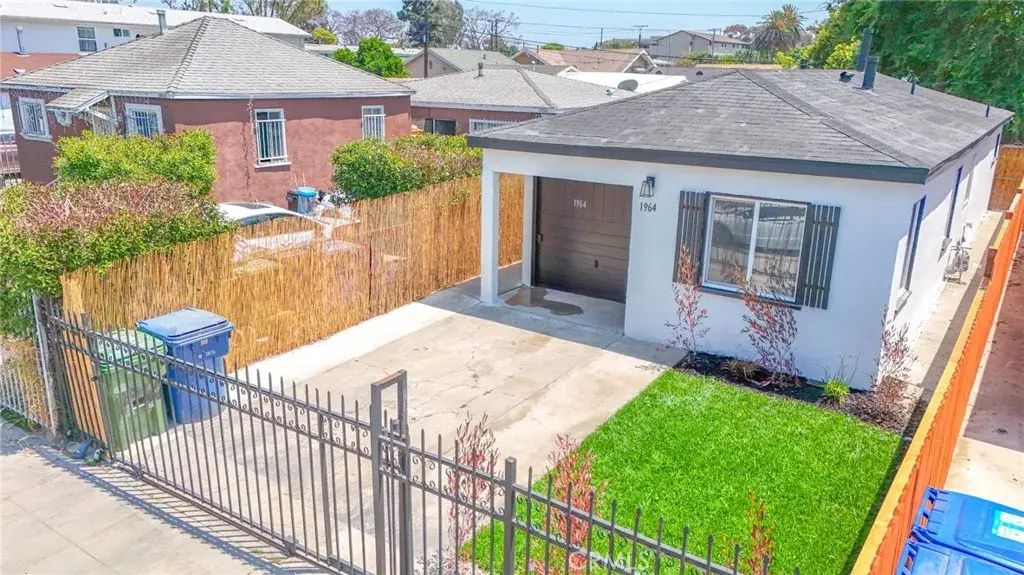 1964 E 114th Street, Los Angeles