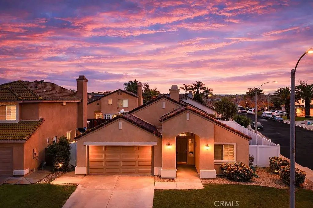 4321 Tewa Way, Jurupa Valley