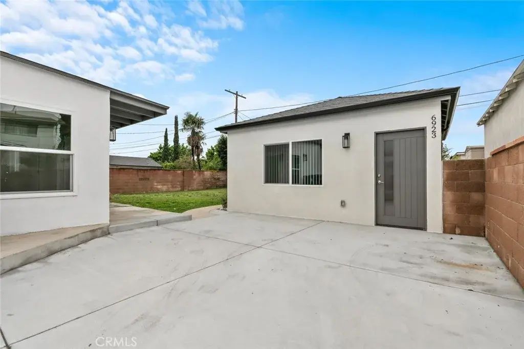 6923 Bluebell, North Hollywood