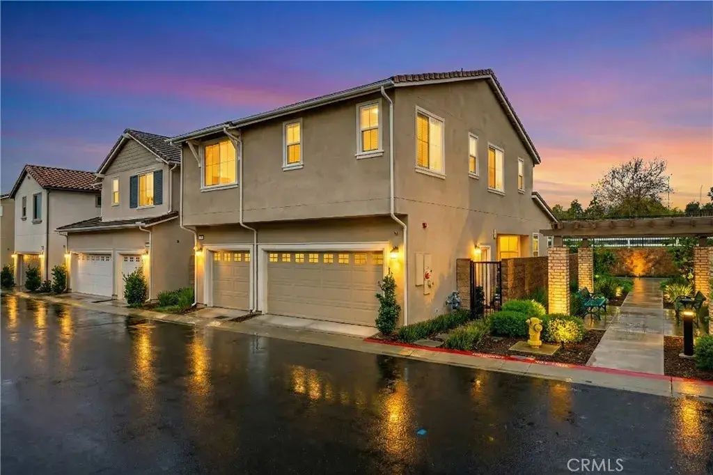 13856 Gazania, Fontana
