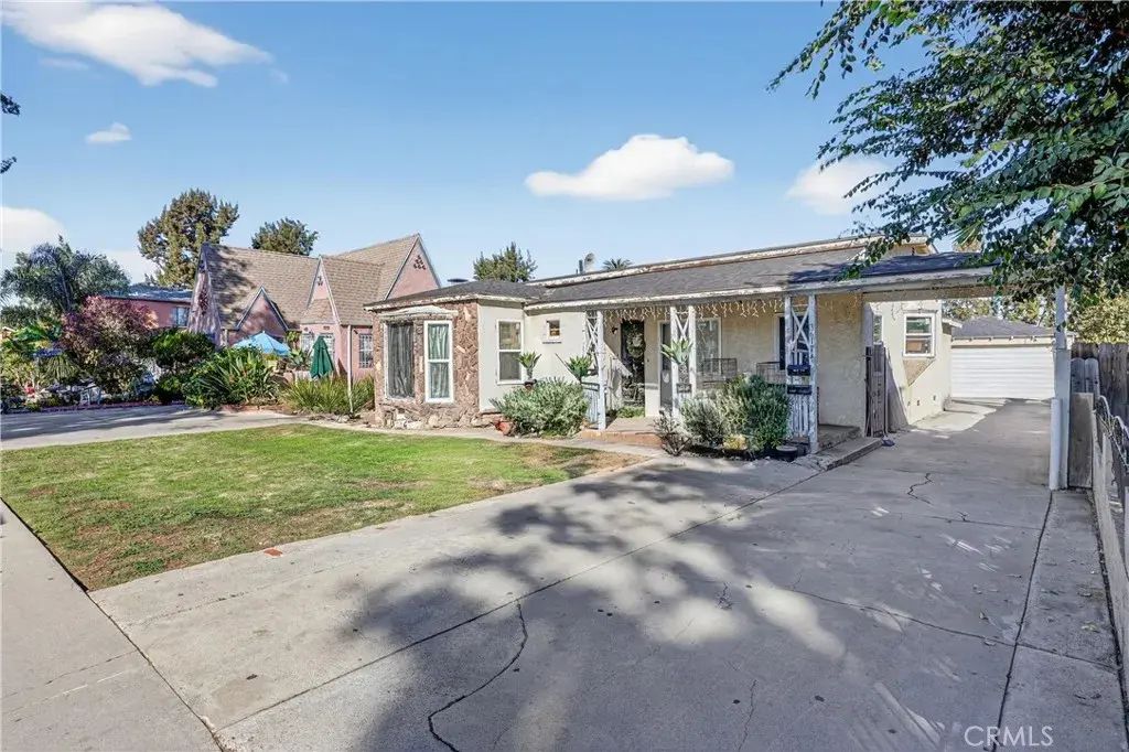 3617 Cedar, Lynwood