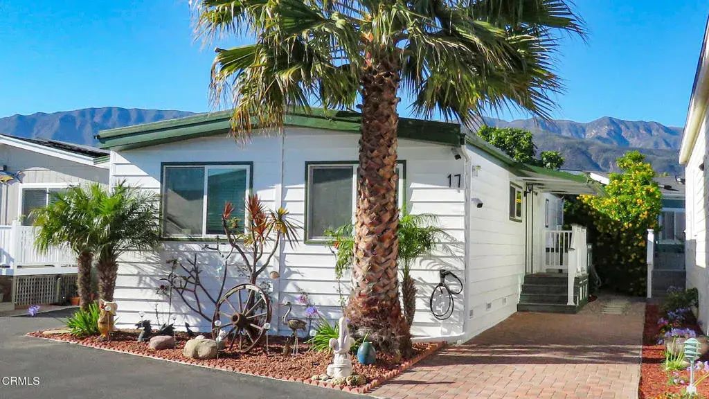 349 Ash Avenue 17, Carpinteria