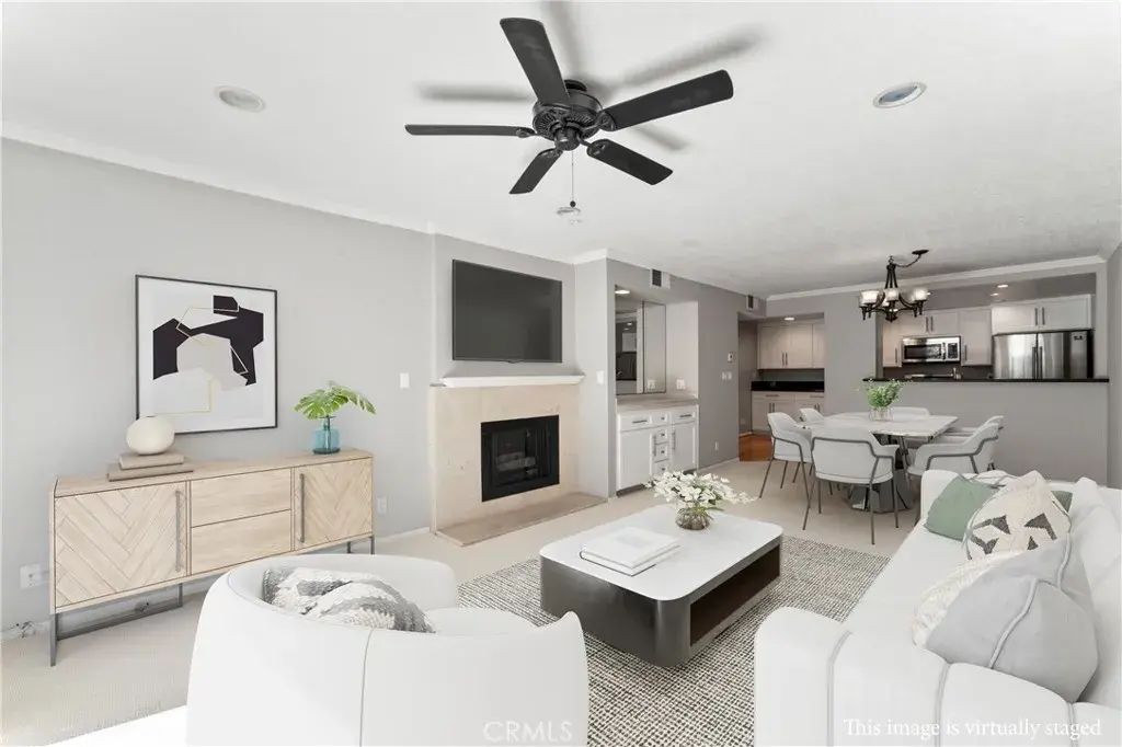 15231 Magnolia 221, Sherman Oaks