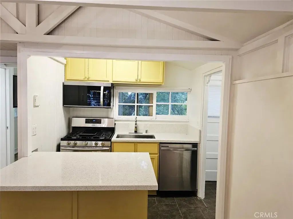 520 Audubon Way, Sierra Madre
