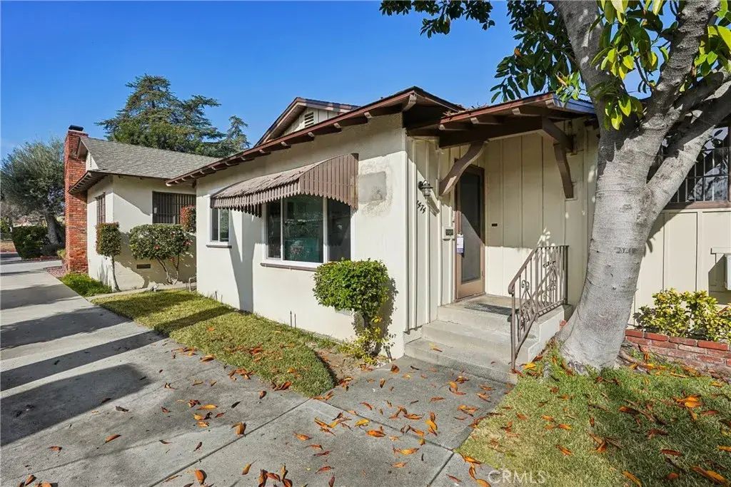 1474 Allen Avenue North, Altadena