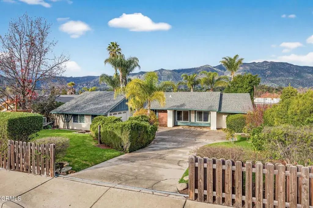 1420 La Paz Drive, Ojai