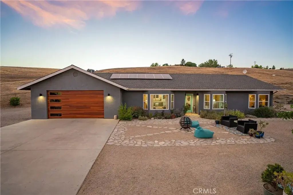 2750 Lazy Hill Road, San Miguel