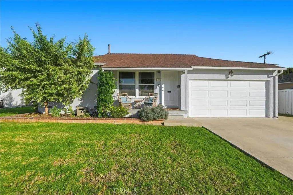 2324 Roycroft Avenue, Long Beach