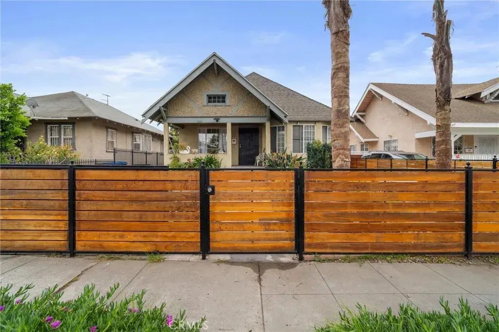 1320 W 50th Street, Los Angeles