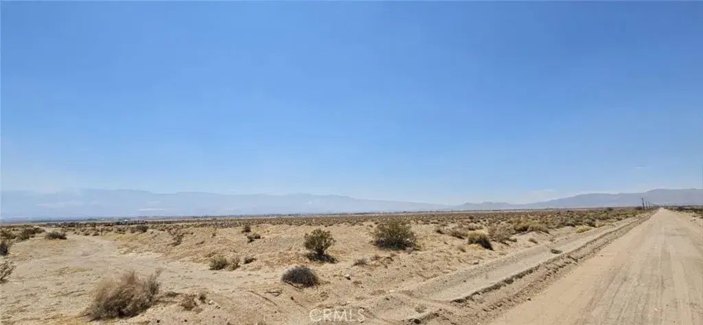 800 Granite, Lucerne Valley