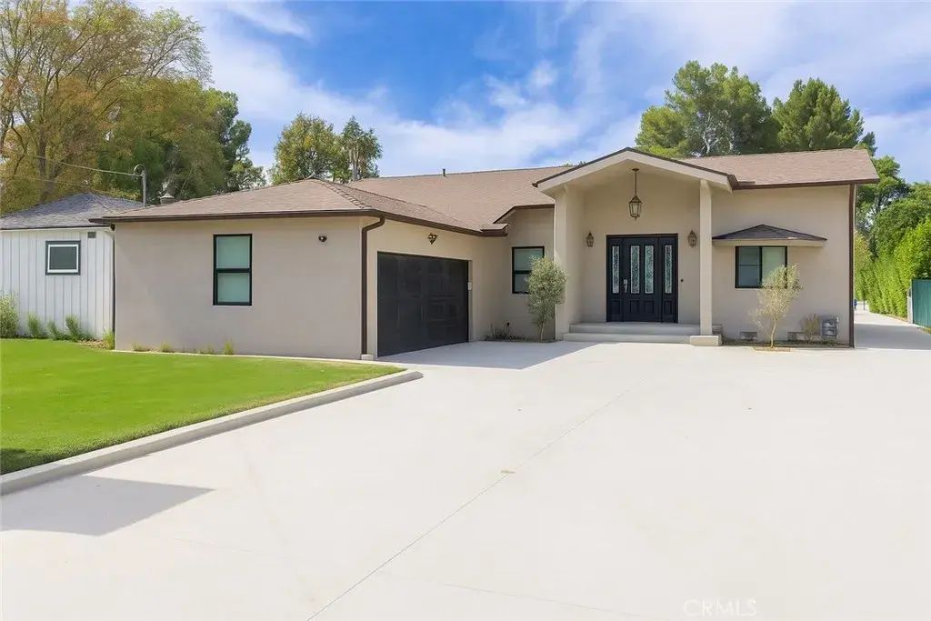 22845 Dolorosa Street, Woodland Hills