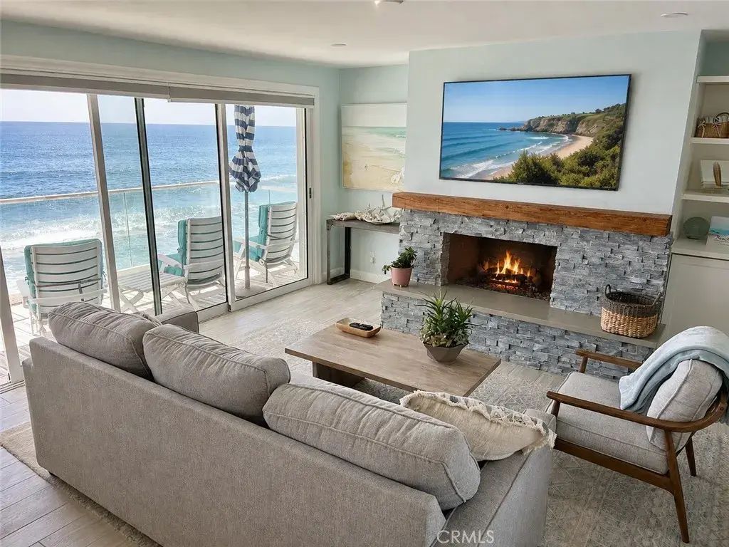 1249 Ocean Front D, Laguna Beach