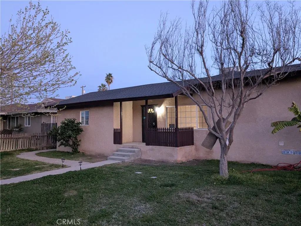1209 Wilson Rd, Bakersfield