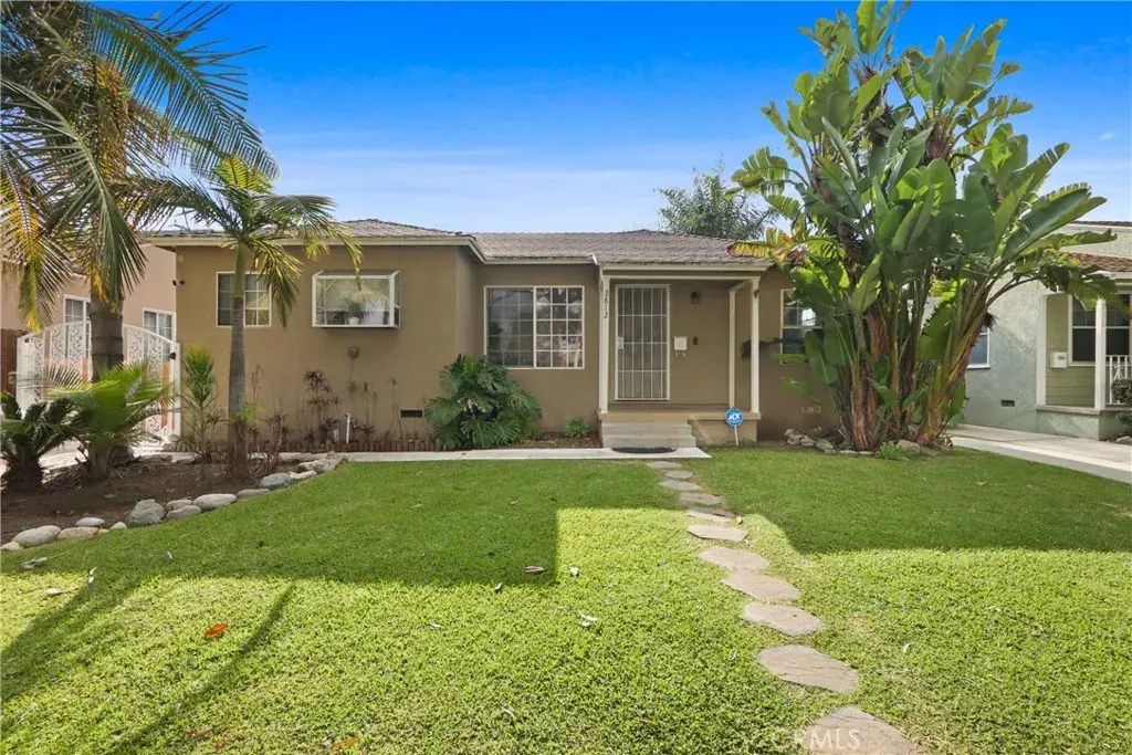 2812 Del Amo, Lakewood