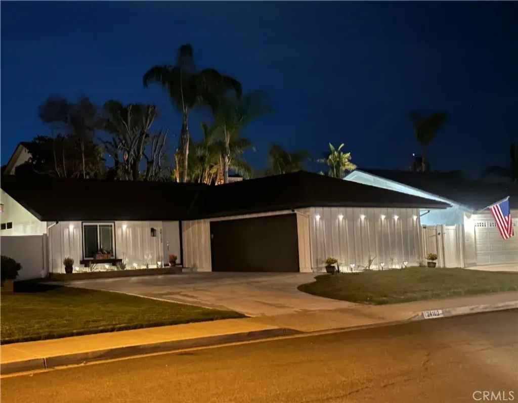 24102 Castilla, Mission Viejo