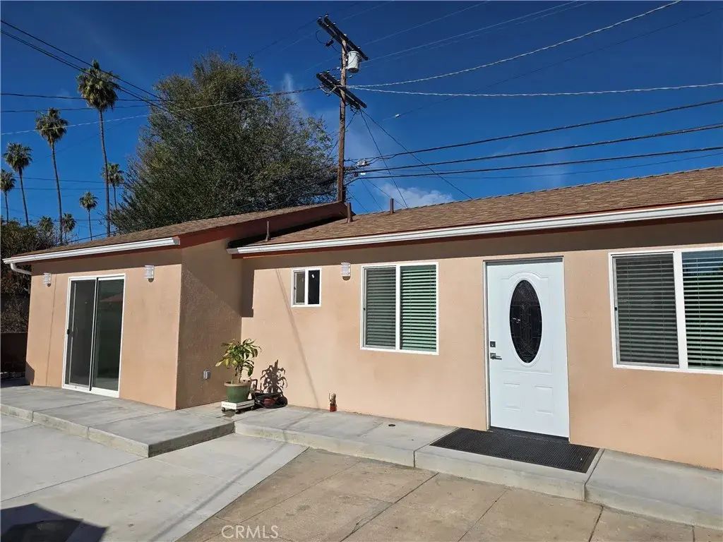2057 W Norwalk Avenue, Los Angeles