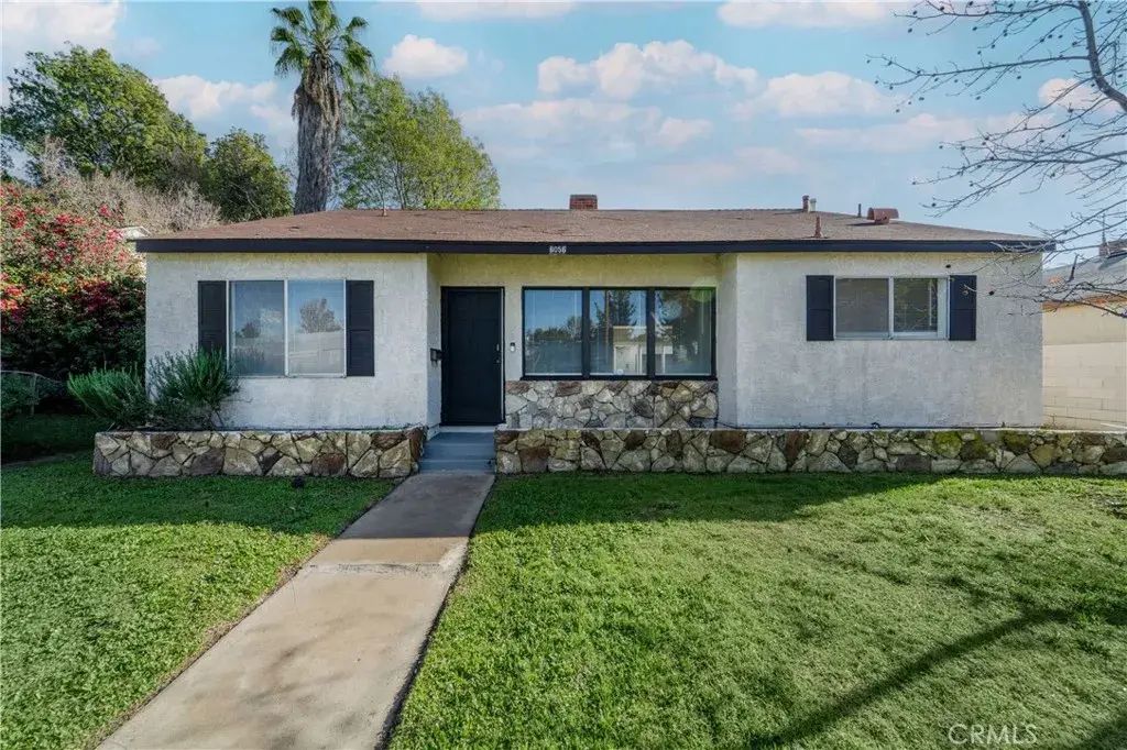 6056 Bellaire, Valley Glen