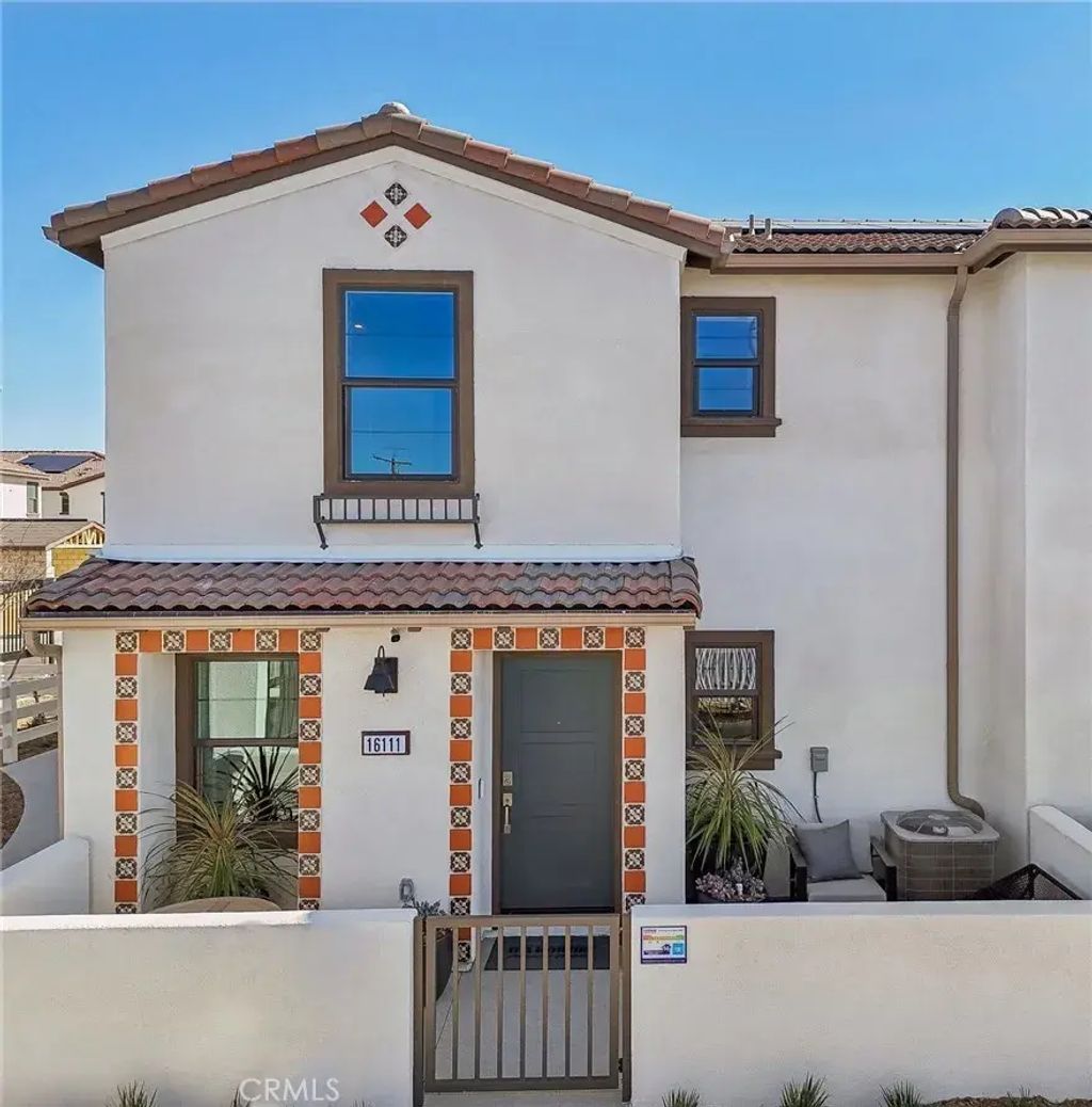 16210 Lumia Way, Fontana