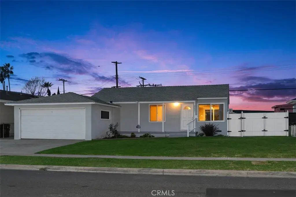 8801 Jennrich, Westminster