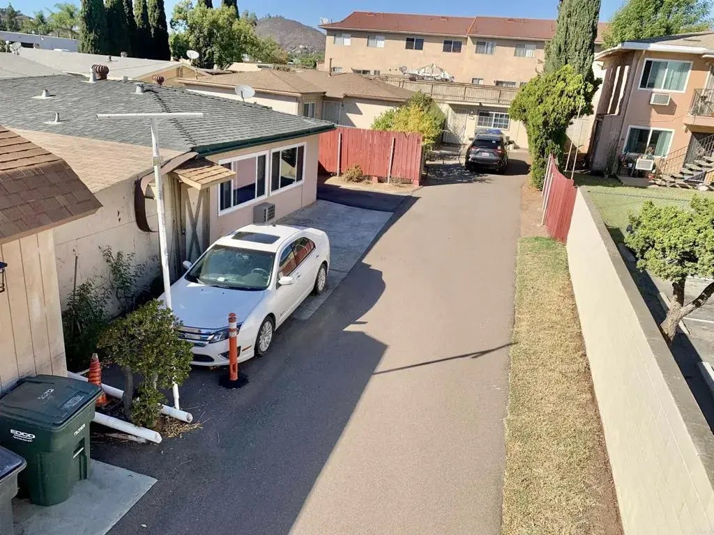 1430 Peach Avenue, El Cajon