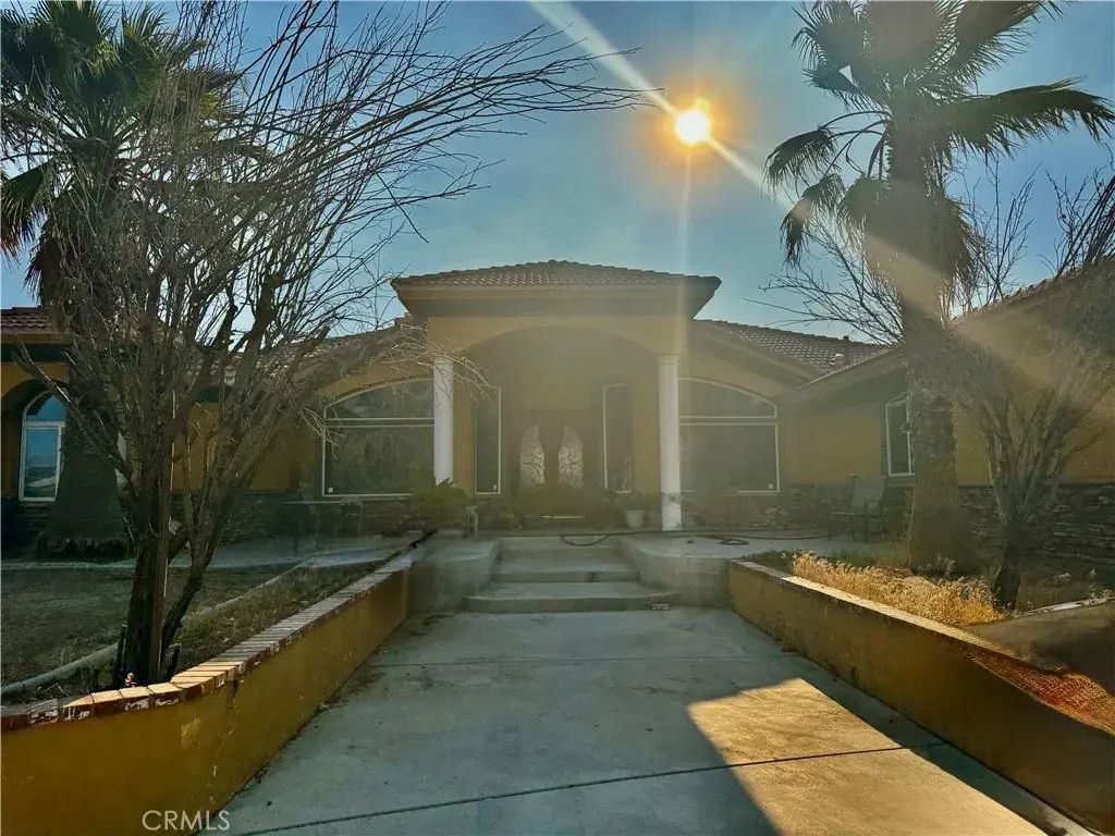 11460 11th, Hesperia
