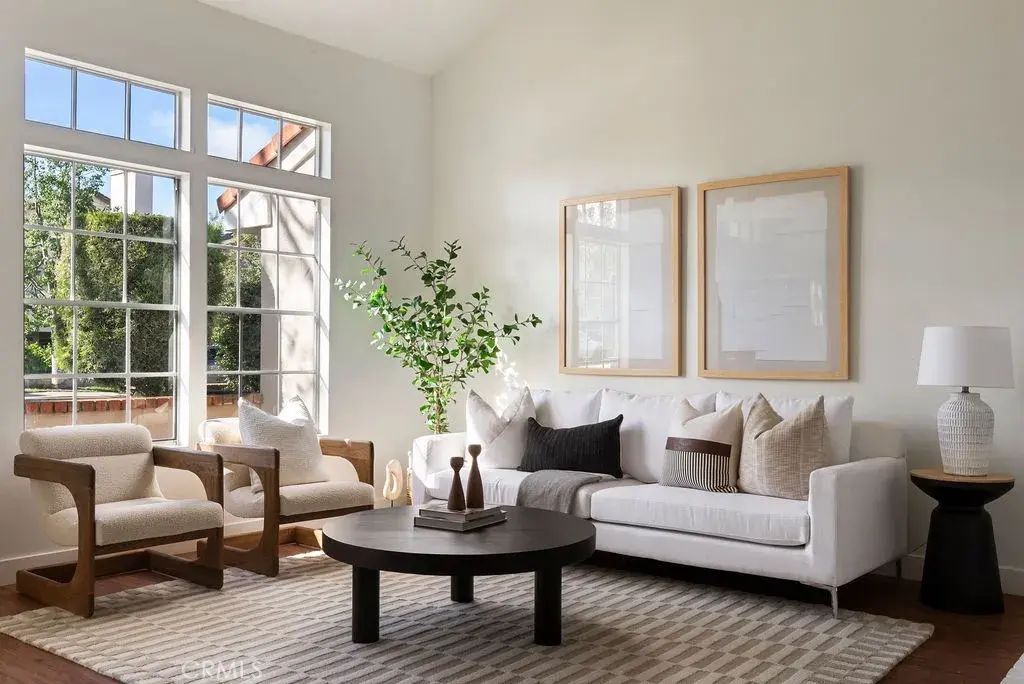 112 Oxford 42, Irvine