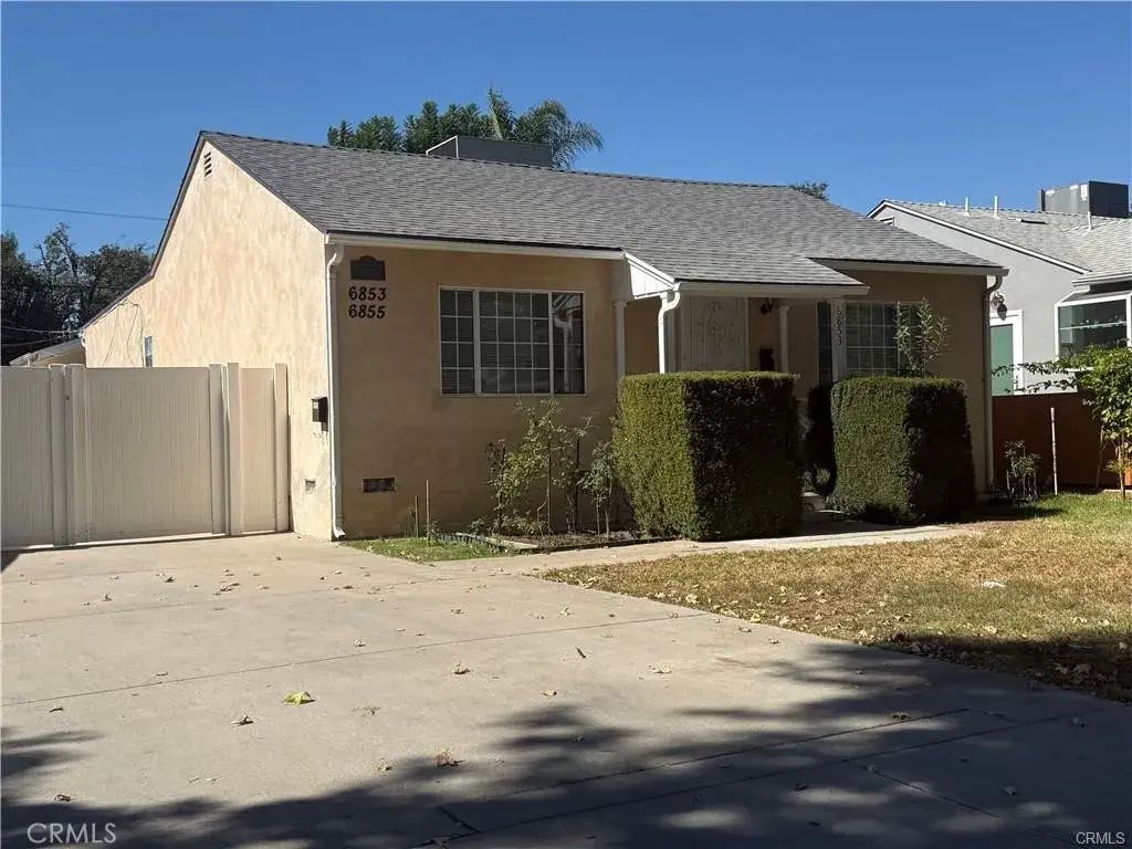 6853 Matilija Avenue, Van Nuys