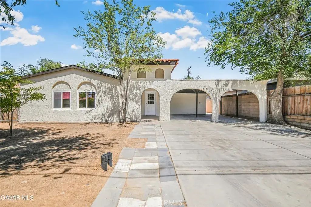 37858 10th Street East, Palmdale