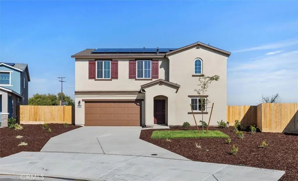 1482 W Clara, Fowler