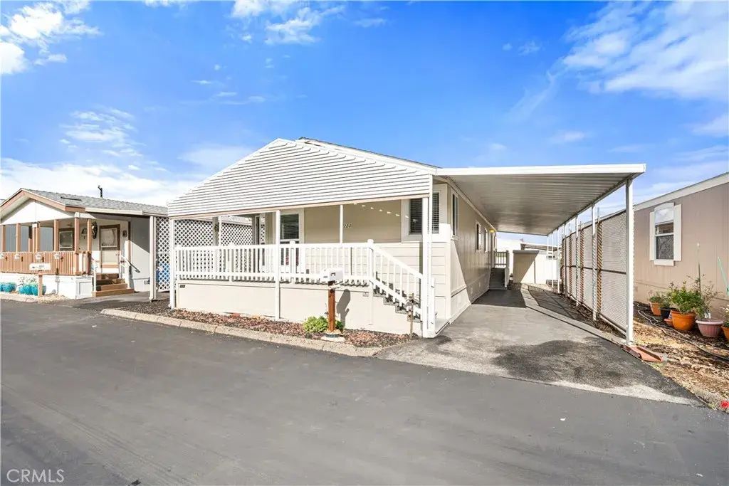 223 Madonna, Newbury Park