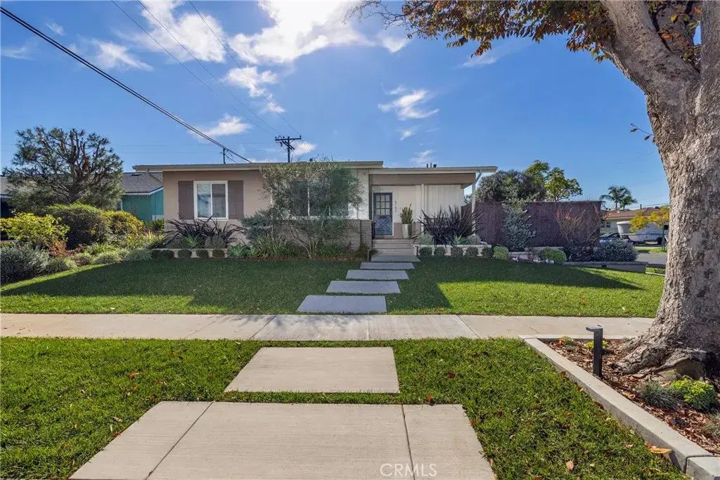 6702 E El Salvador Street, Long Beach