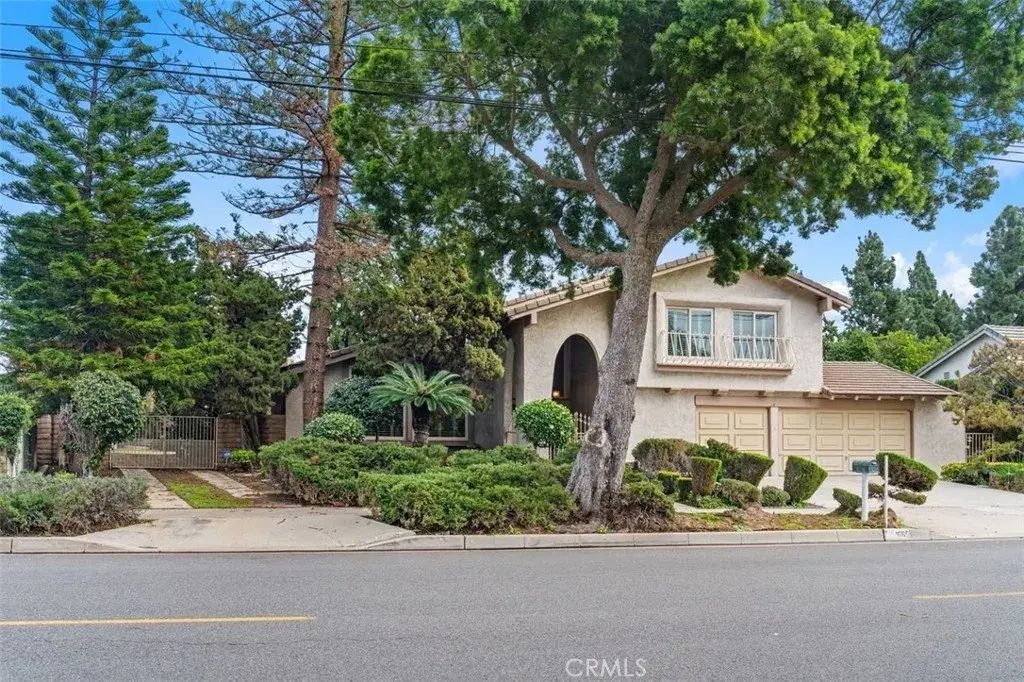 1665 N. Sycamore Street, Orange